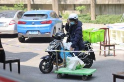 外卖商家盼行业回归理性 补贴大战引发内卷担忧2025年6月14日