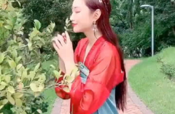 顾兮小姐姐,青春活力，魅力四射的时尚达人